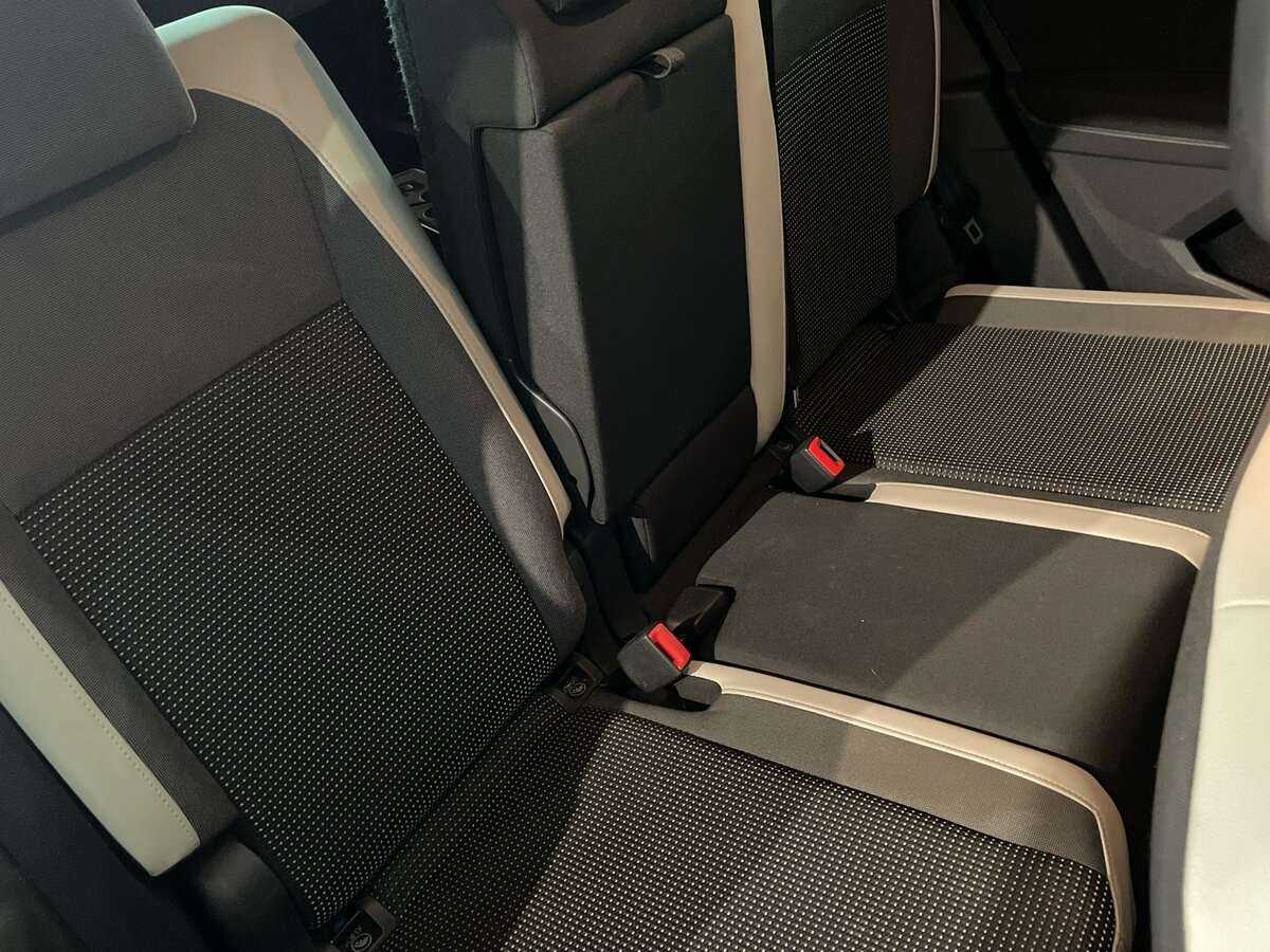 Volkswagen Tiguan, 2019 Фото №18