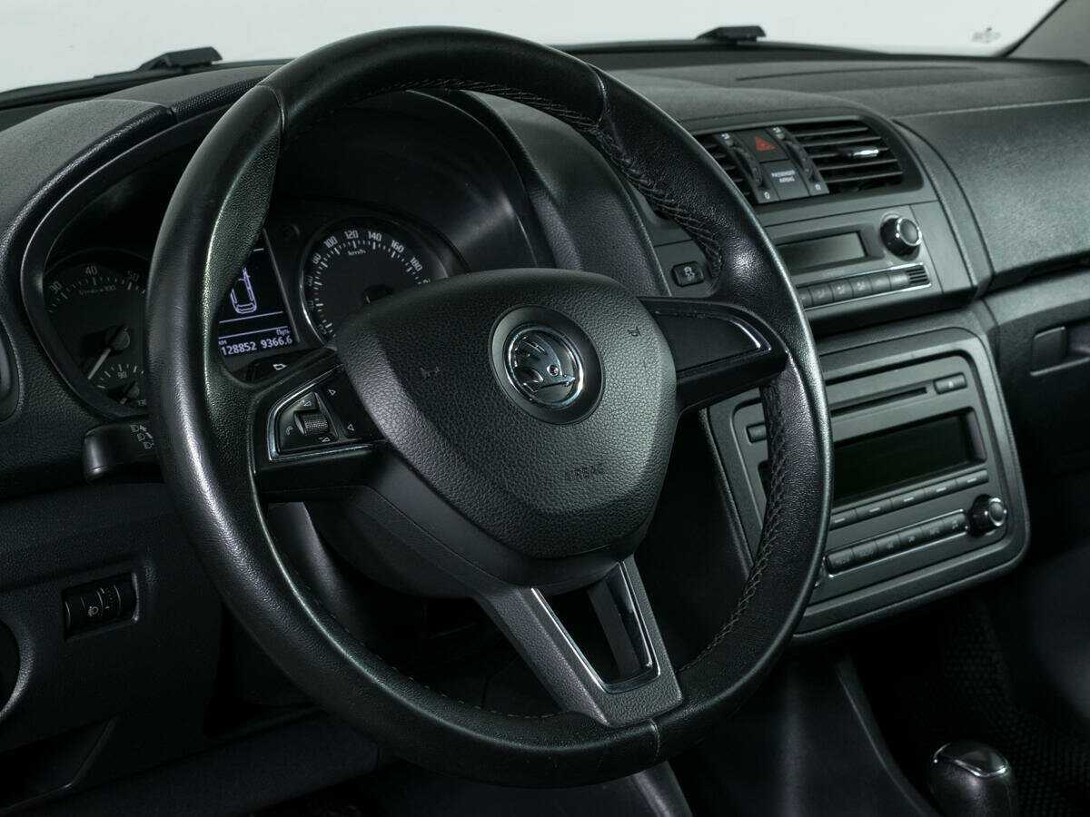 Skoda Fabia, 2013 Фото №12