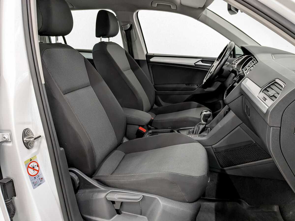 Volkswagen Tiguan, 2021 Фото №23