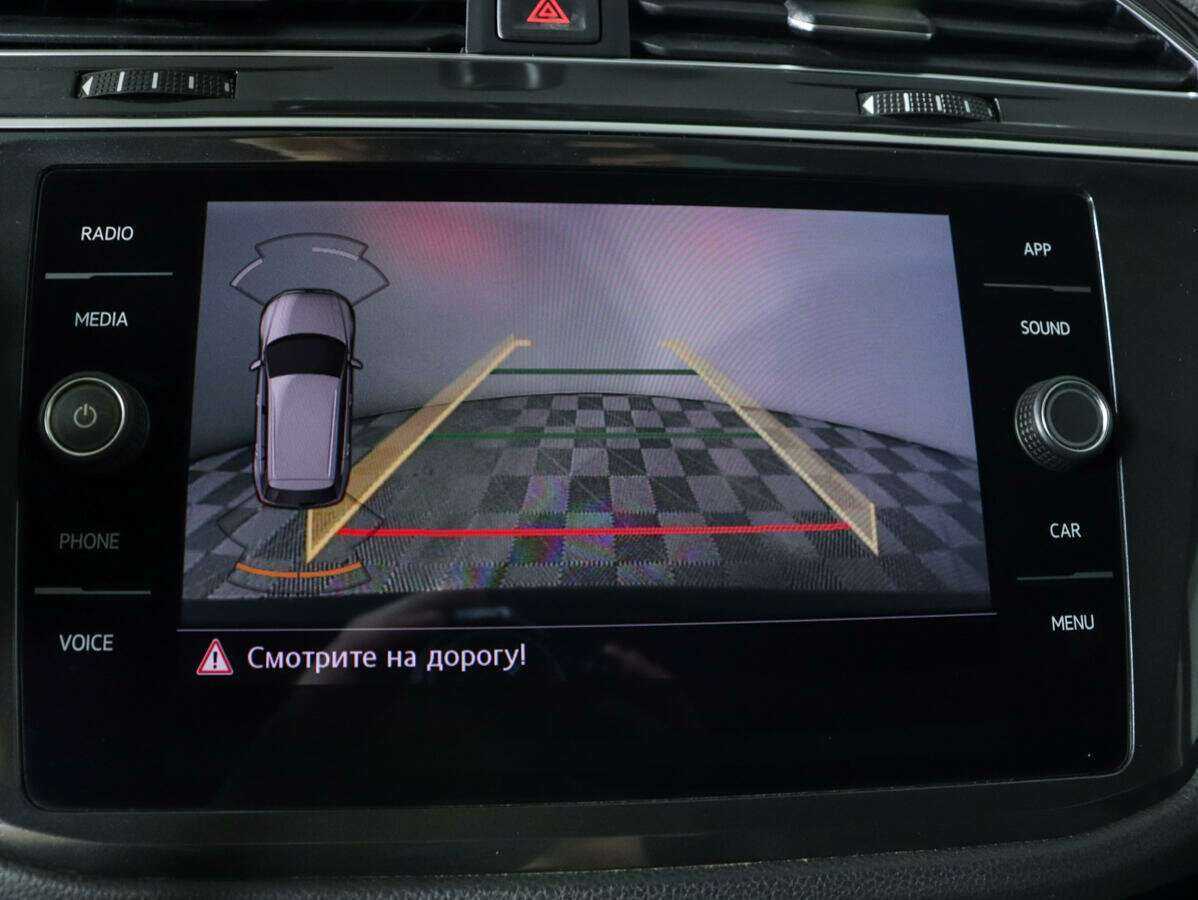 Volkswagen Tiguan, 2018 Фото №21