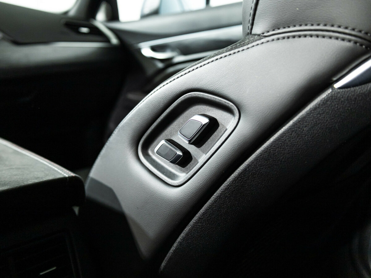 Geely Tugella I Рестайлинг, 2022 Фото №23