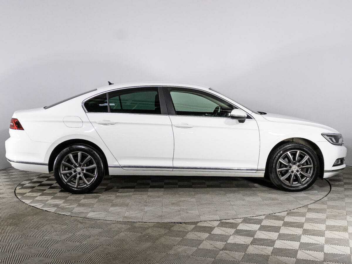 Volkswagen Passat DSG7, 2017 Фото №4