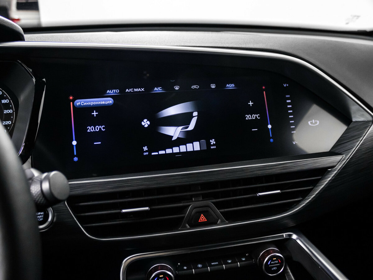 Geely Tugella I Рестайлинг, 2022 Фото №23