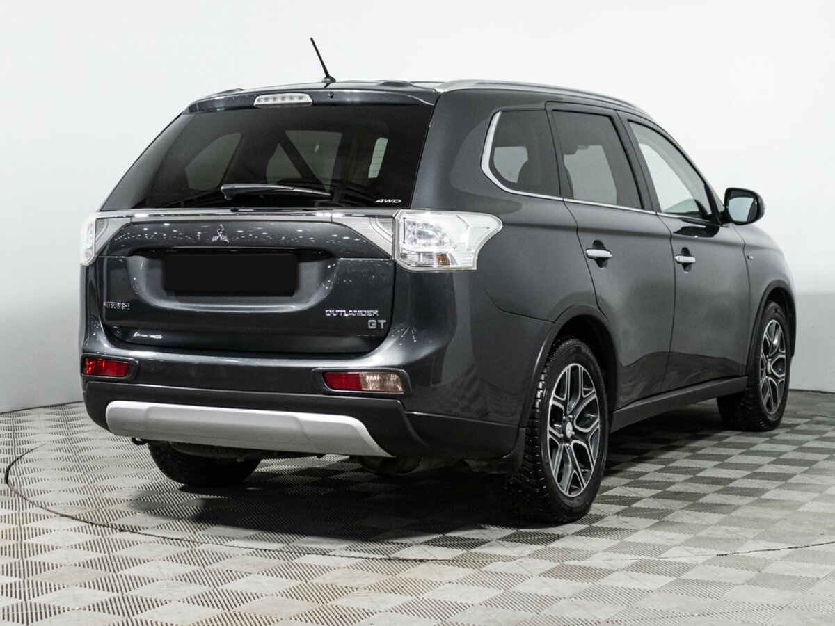 Mitsubishi Outlander III Рестайлинг, 2014 Фото №5