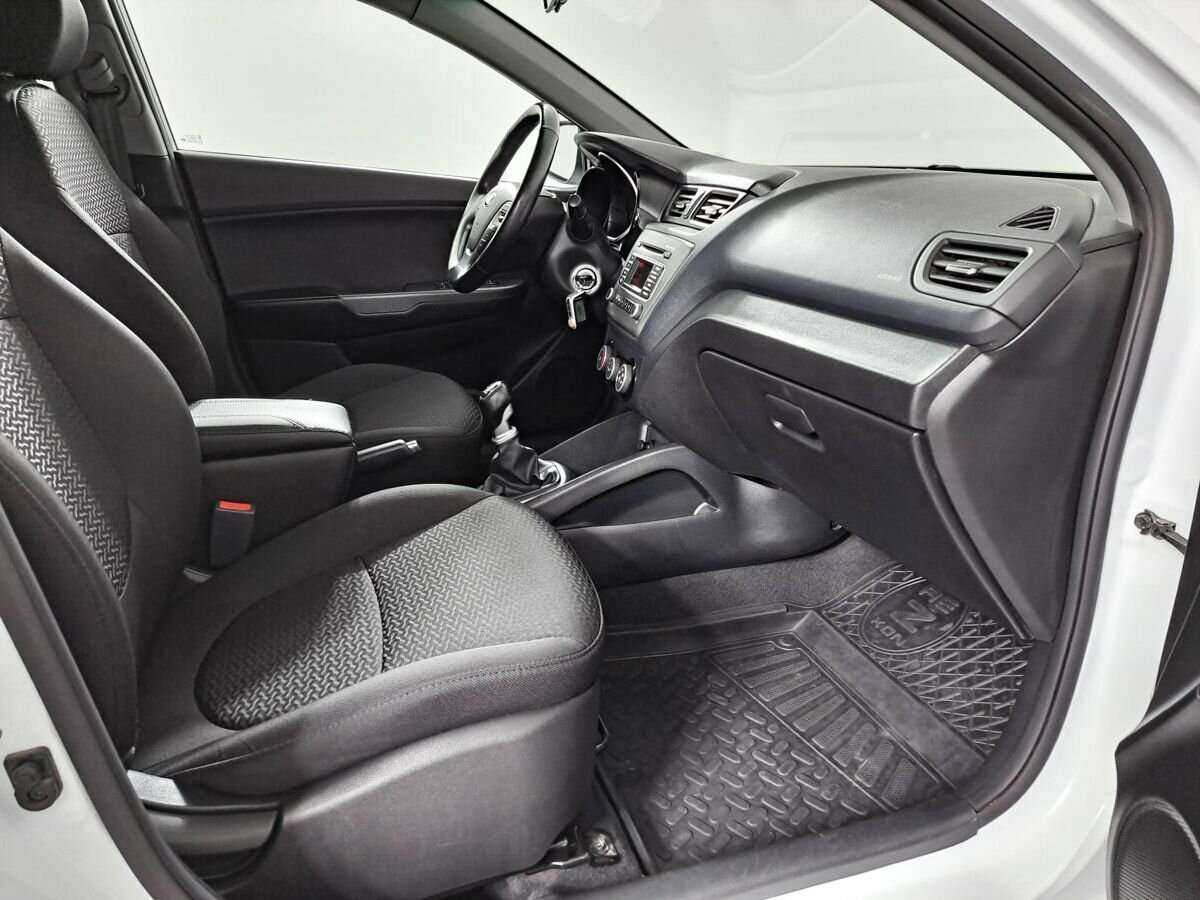 Kia Rio, 2017 Фото №9