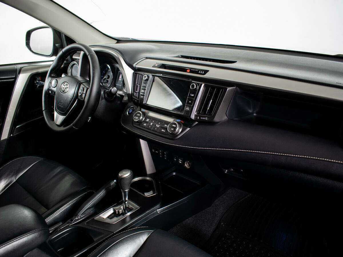 Toyota RAV4, 2017 Фото №7