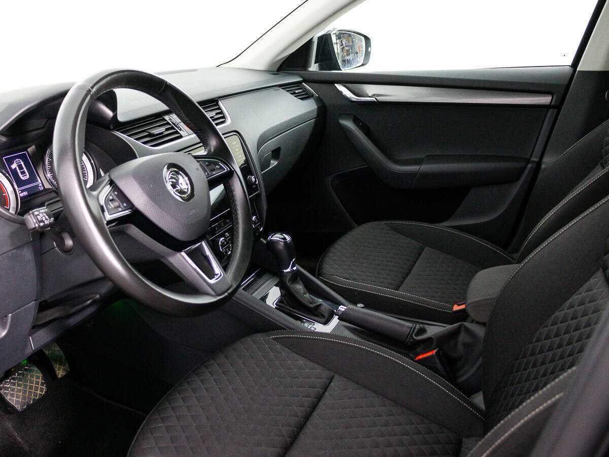 Skoda Octavia, 2018 Фото №11