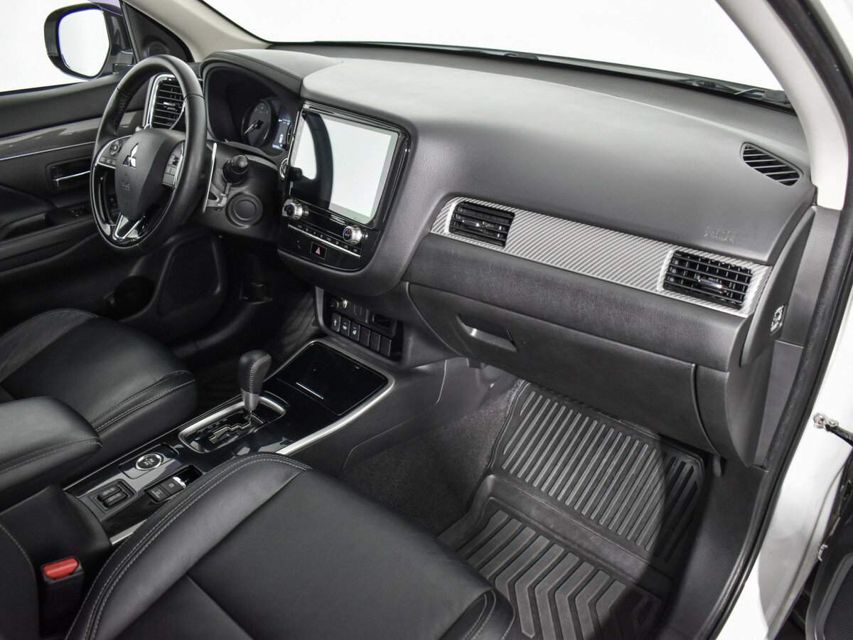 Mitsubishi Outlander III Рестайлинг 3, 2020 Фото №12