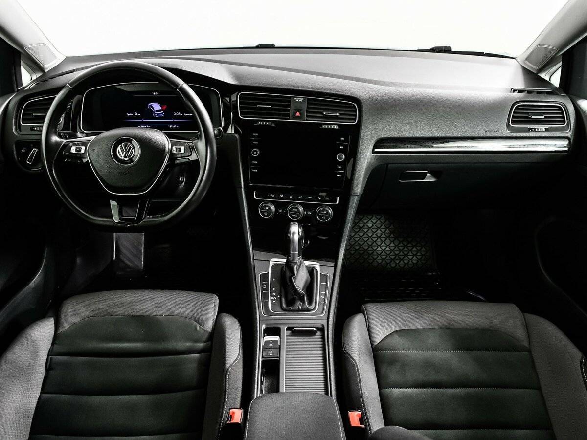 Volkswagen Golf, 2018 Фото №11
