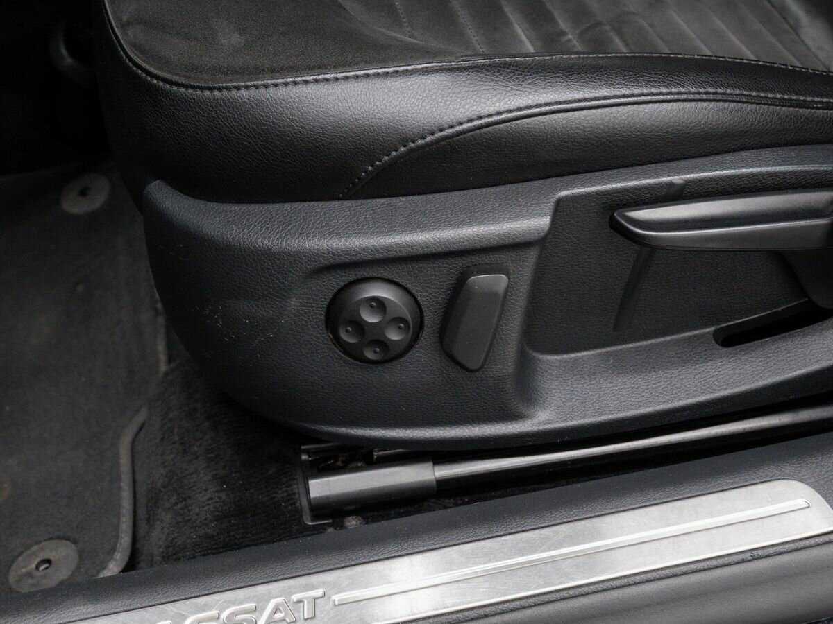 Volkswagen Passat, 2012 Фото №18