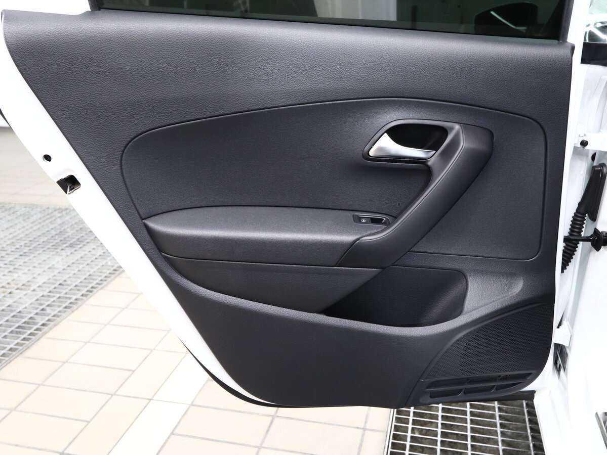 Volkswagen Polo, 2019 Фото №9