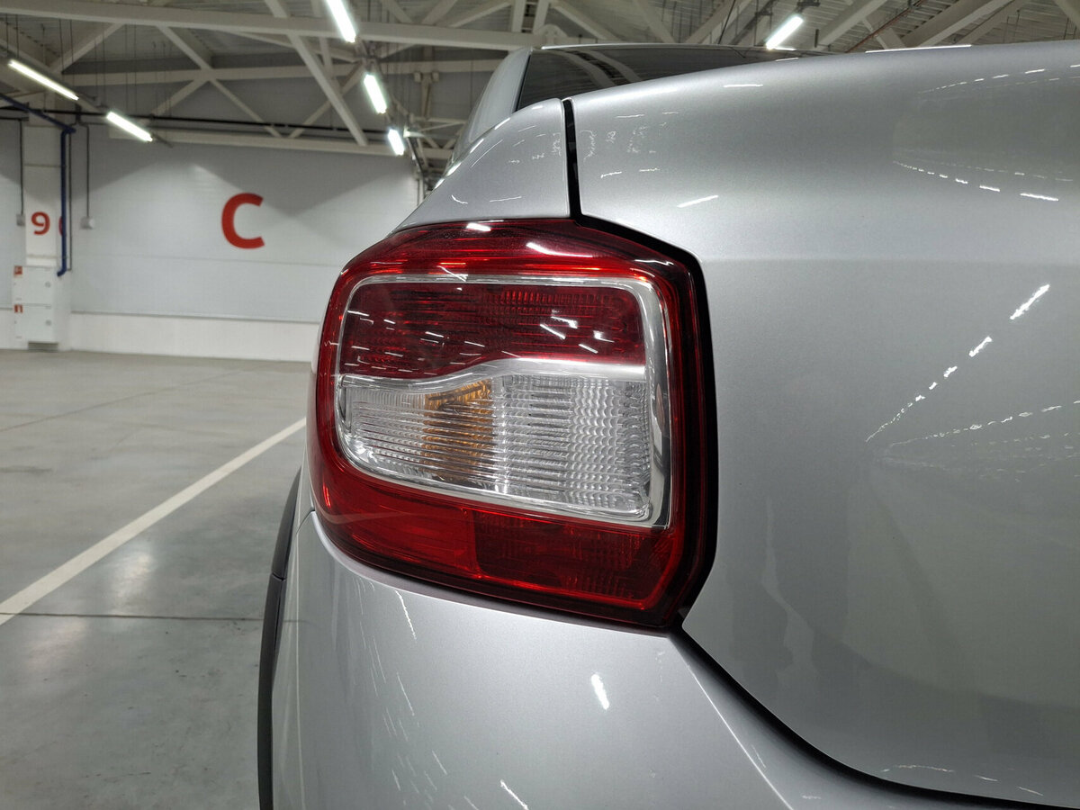 Renault Logan Stepway II Рестайлинг, 2020 Фото №9