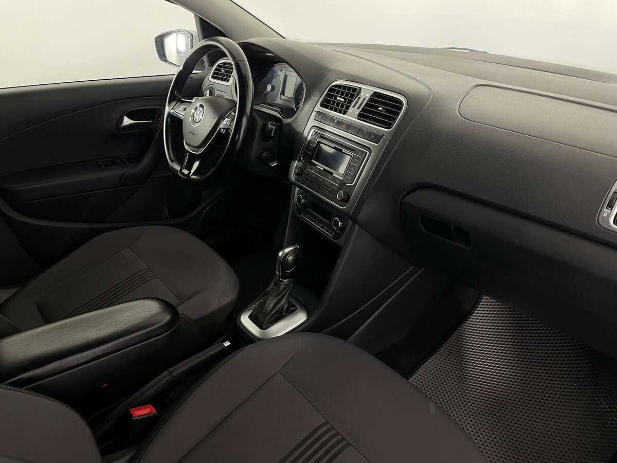 Volkswagen Polo, 2016 Фото №11