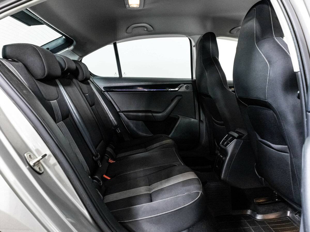 Skoda Octavia III (A7) Рестайлинг, 2019 Фото №15