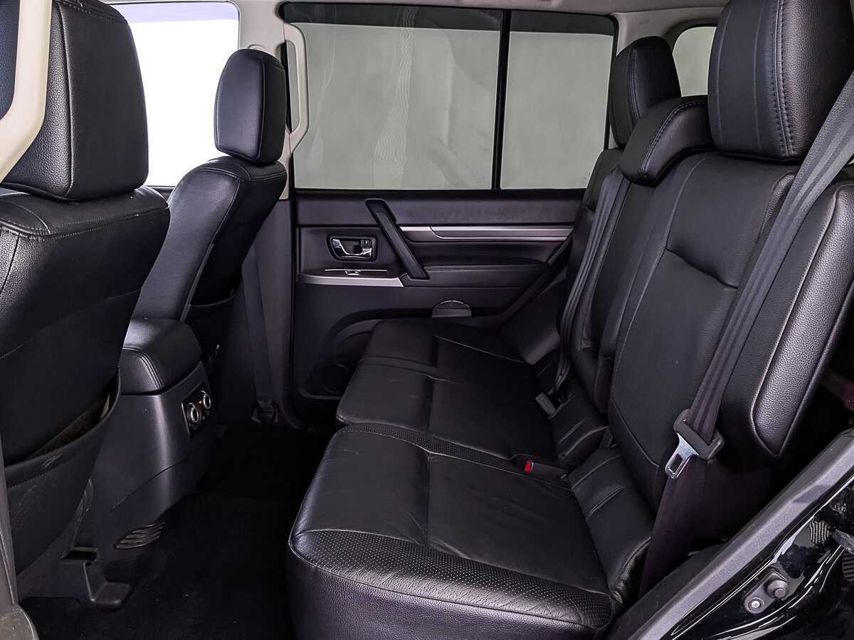 Mitsubishi Pajero, 2013 Фото №18