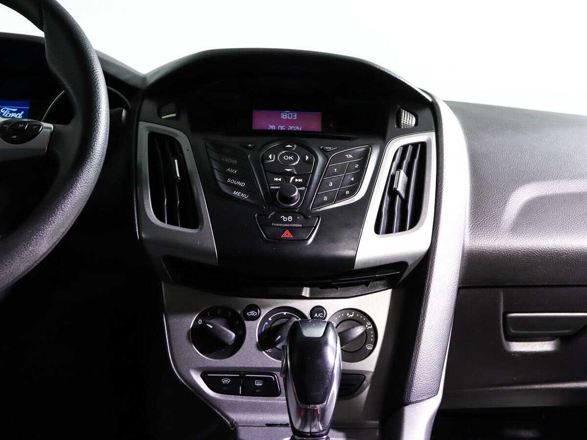 Ford Focus, 2012 Фото №11