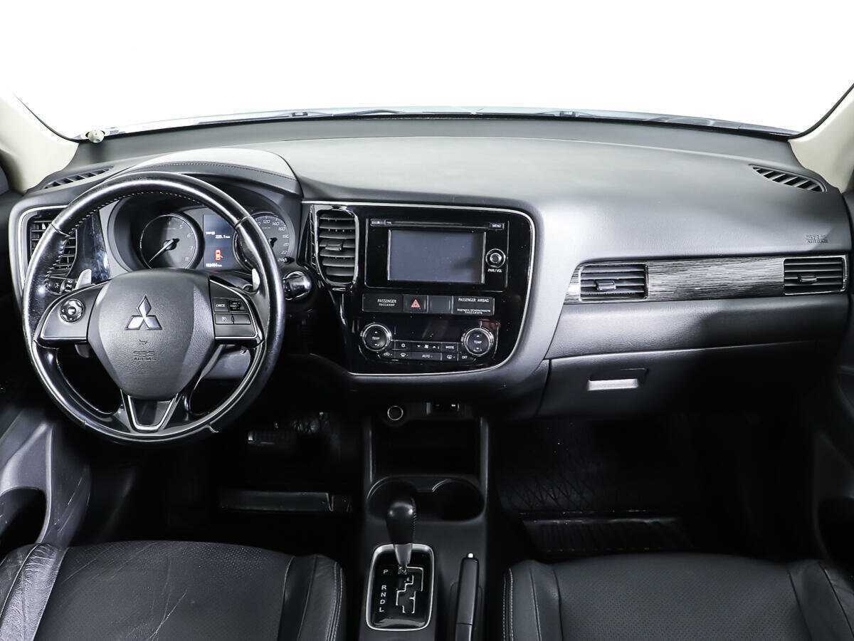 Mitsubishi Outlander, 2015 Фото №11