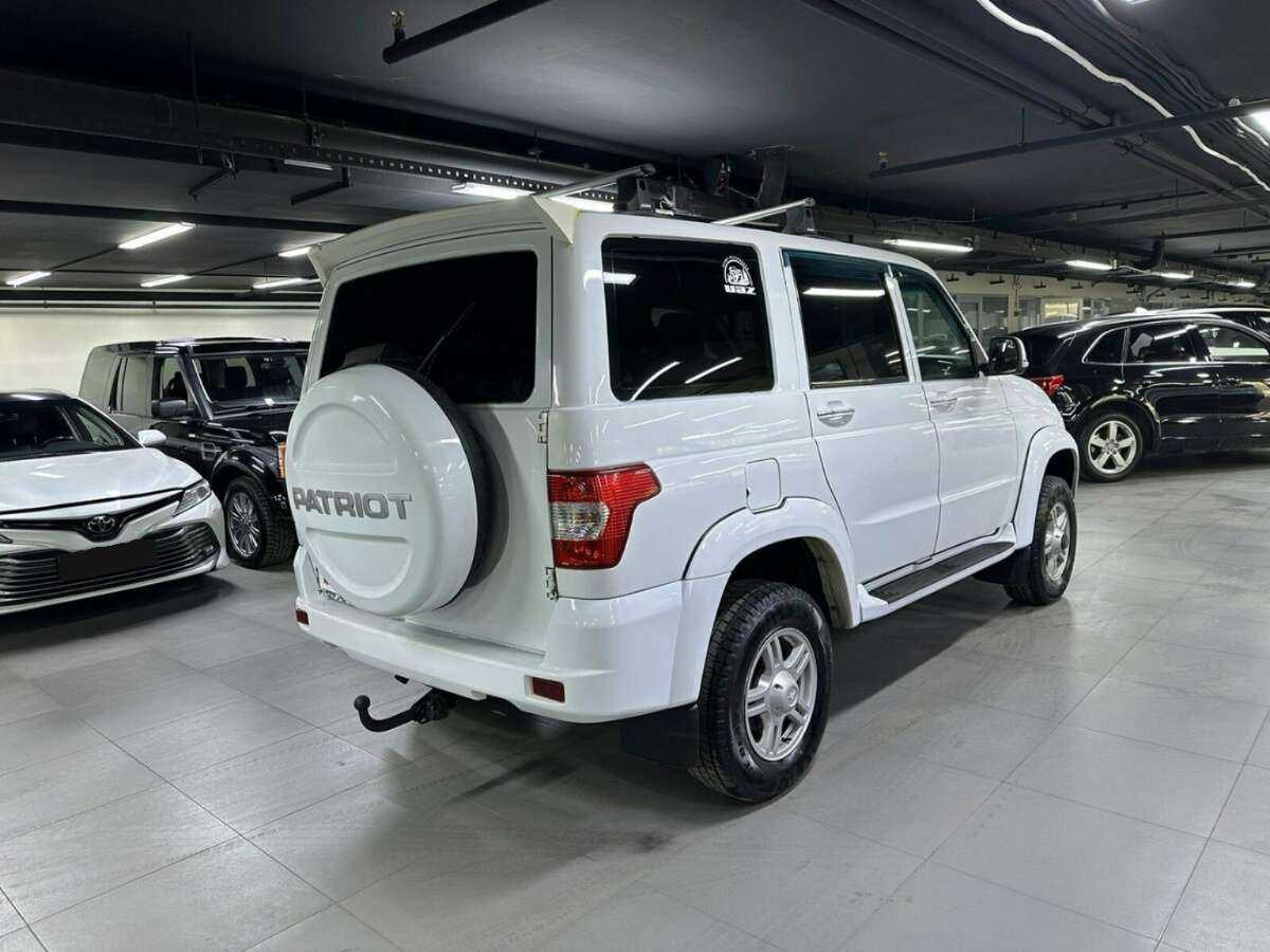 УАЗ Patriot, 2018 Фото №4