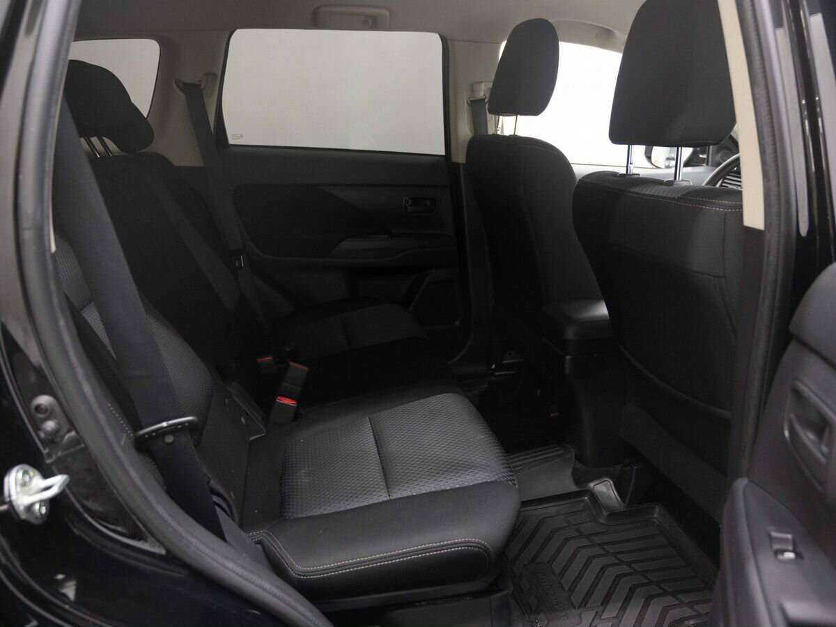 Mitsubishi Outlander, 2018 Фото №10