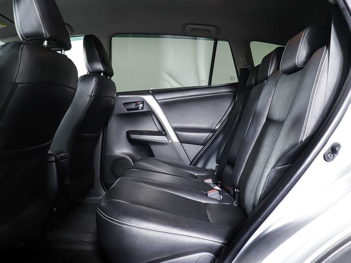 Toyota RAV4, 2019 Фото №12