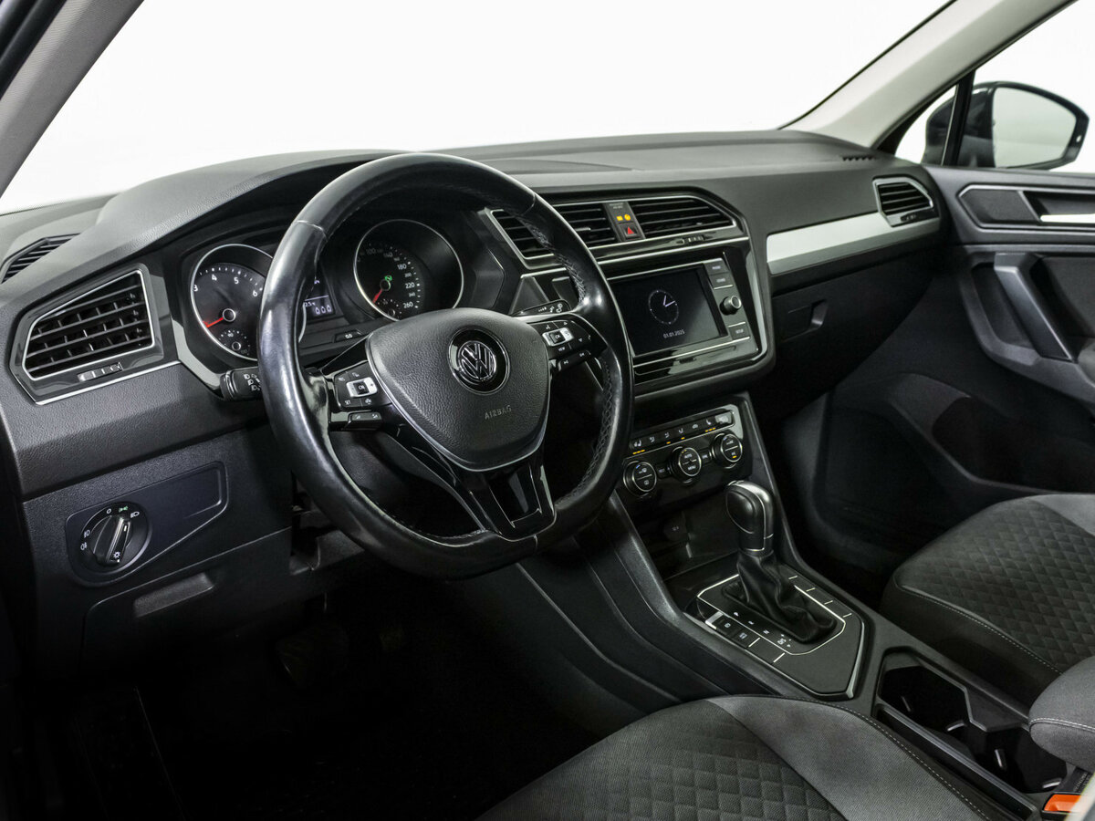 Volkswagen Tiguan II, 2018 Фото №6