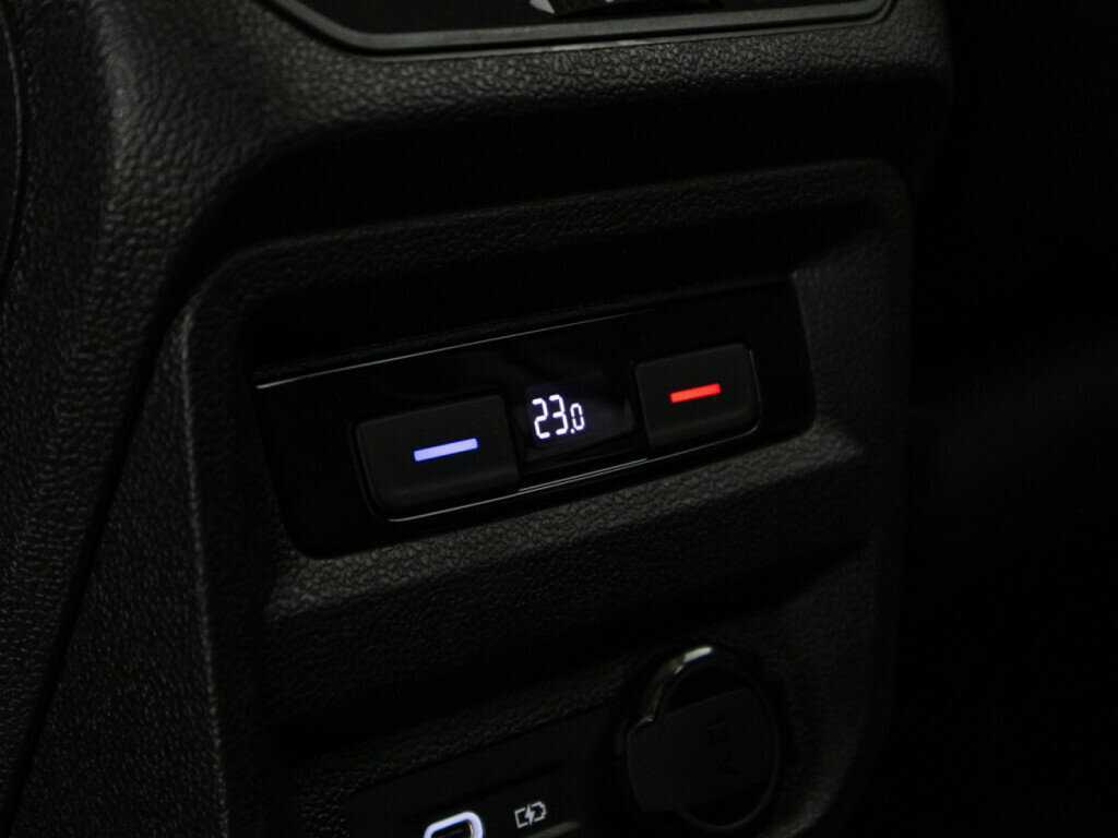 Volkswagen Tiguan, 2021 Фото №18