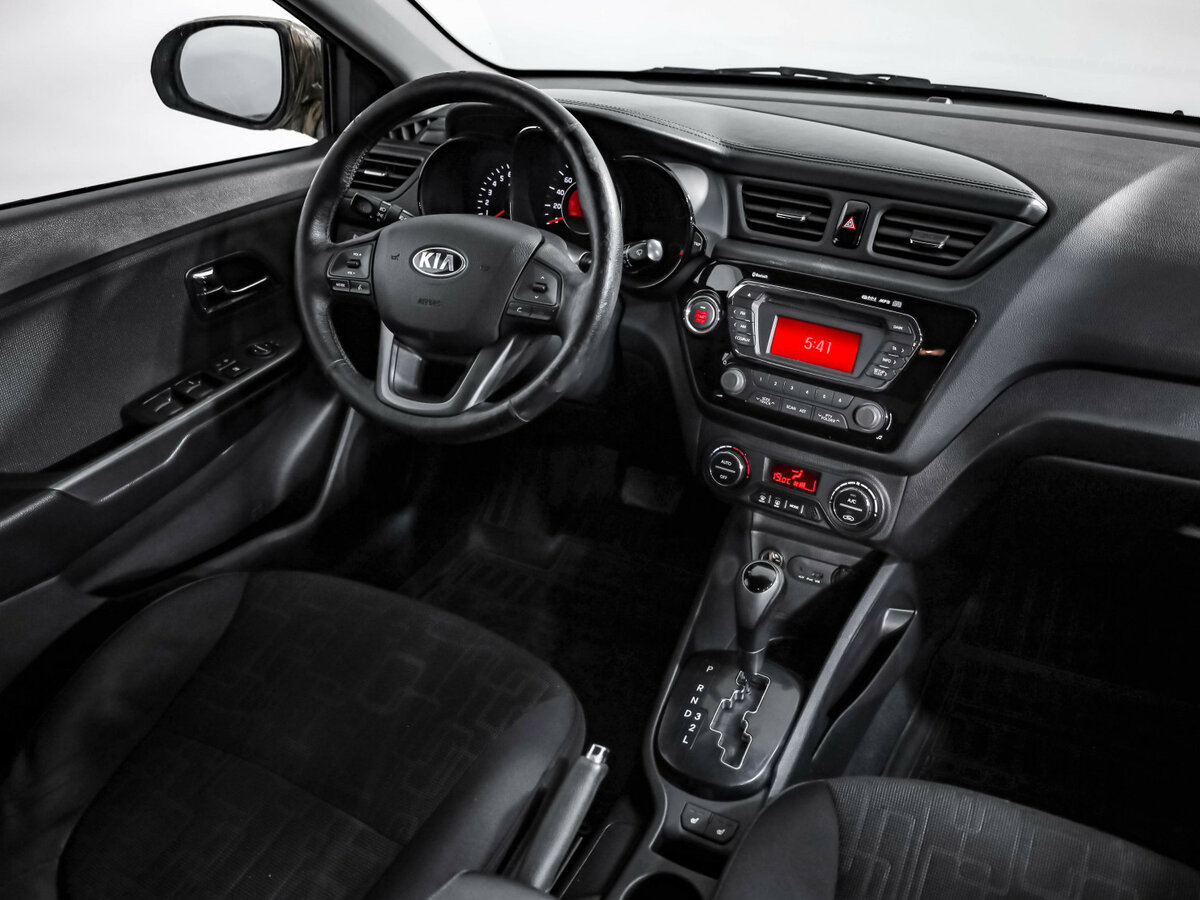 Kia Rio 4-speed III, 2013 Фото №7