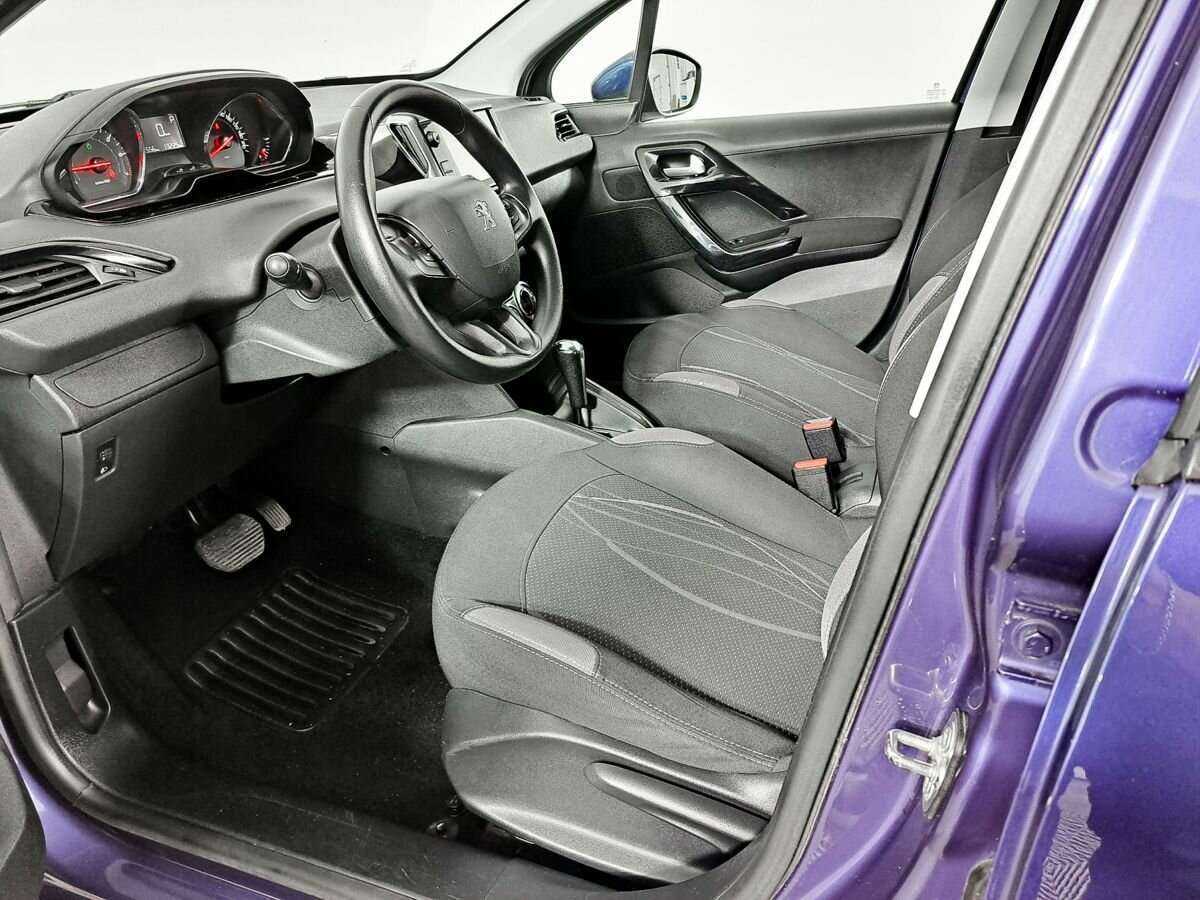 Peugeot 208, 2013 Фото №14