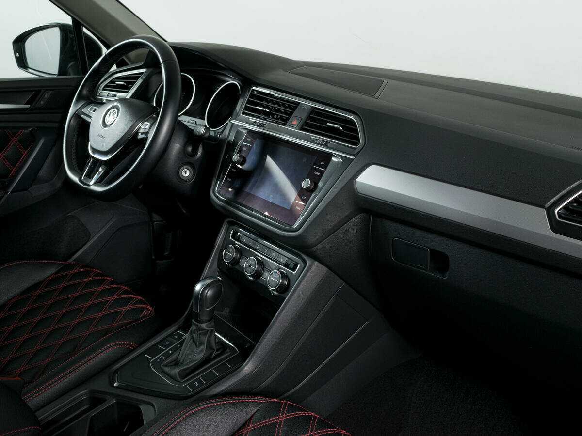 Volkswagen Tiguan L, 2019 Фото №3