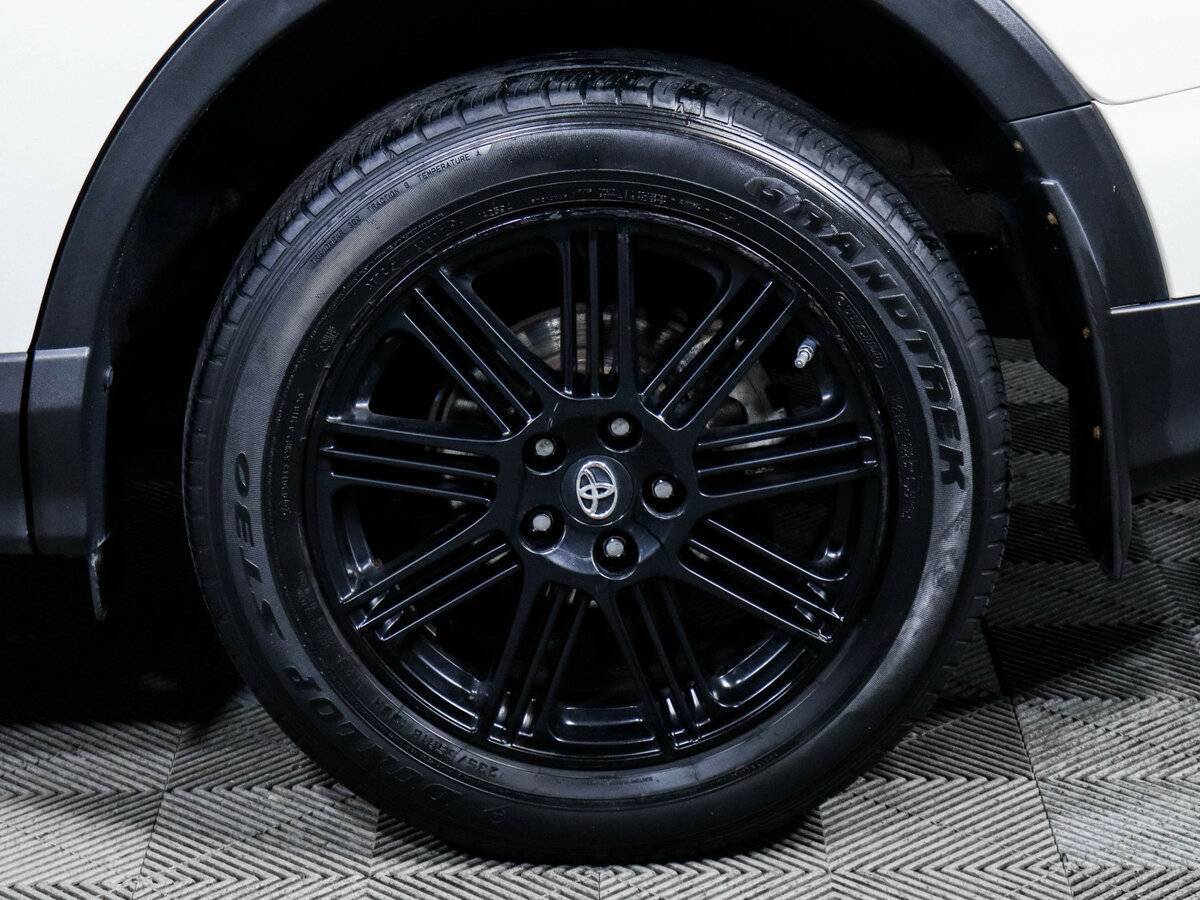 Toyota RAV4, 2017 Фото №12