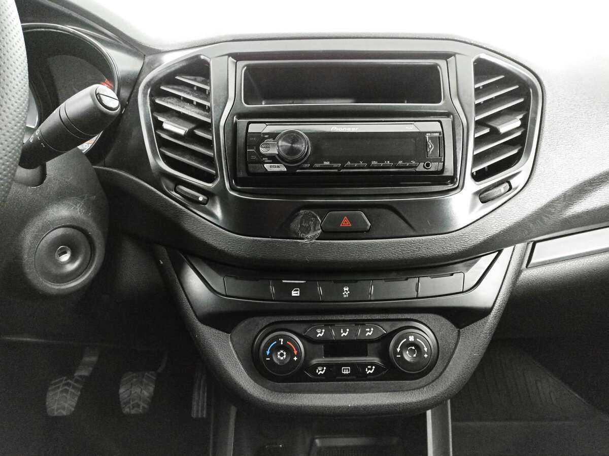 Lada (ВАЗ) Vesta, 2021 Фото №13