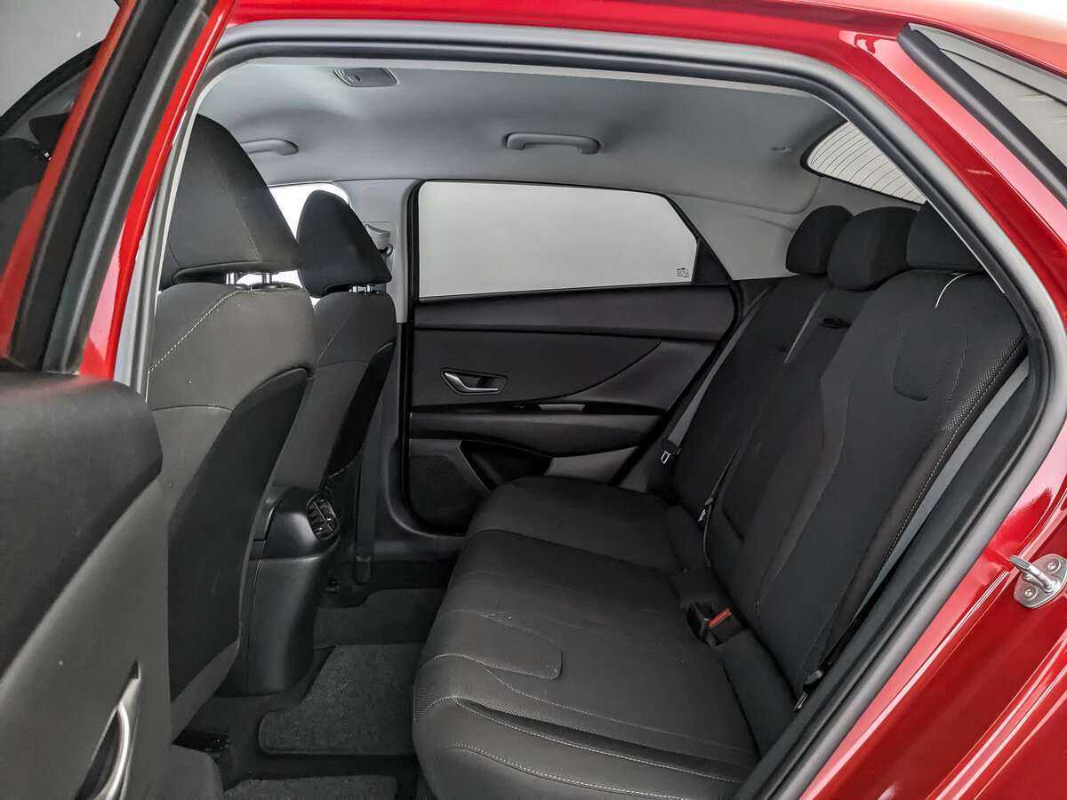 Hyundai Elantra, 2021 Фото №14