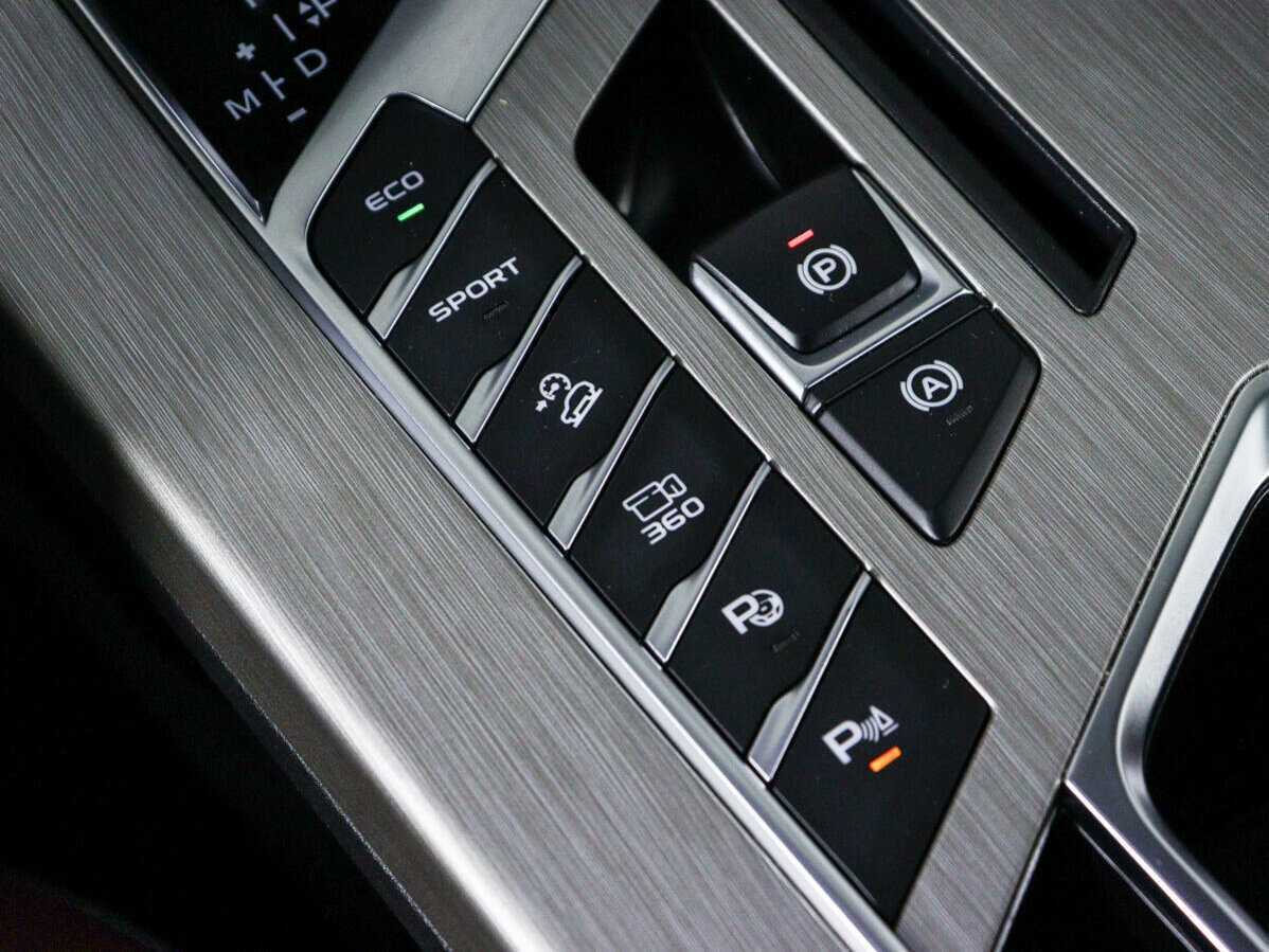 Geely Coolray, 2023 Фото №17