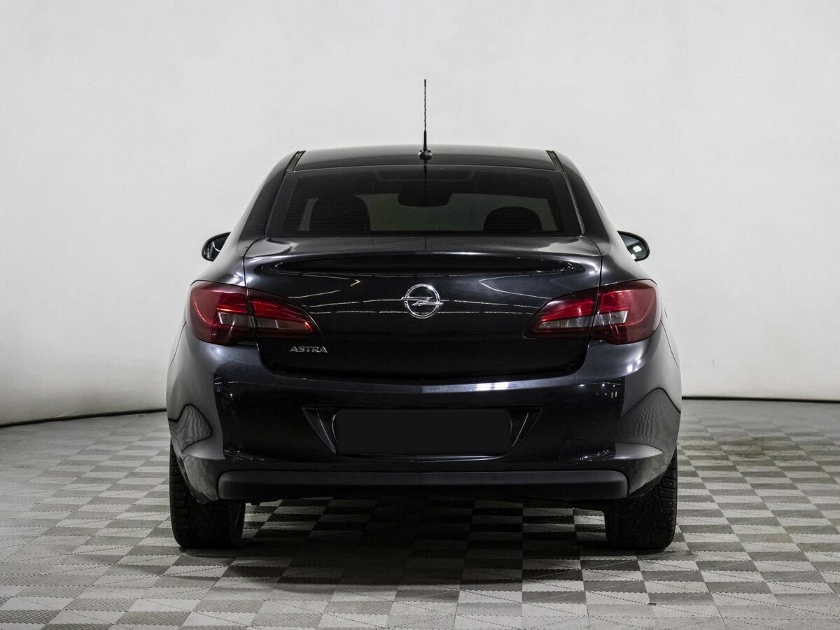Opel Astra J Рестайлинг, 2013 Фото №5