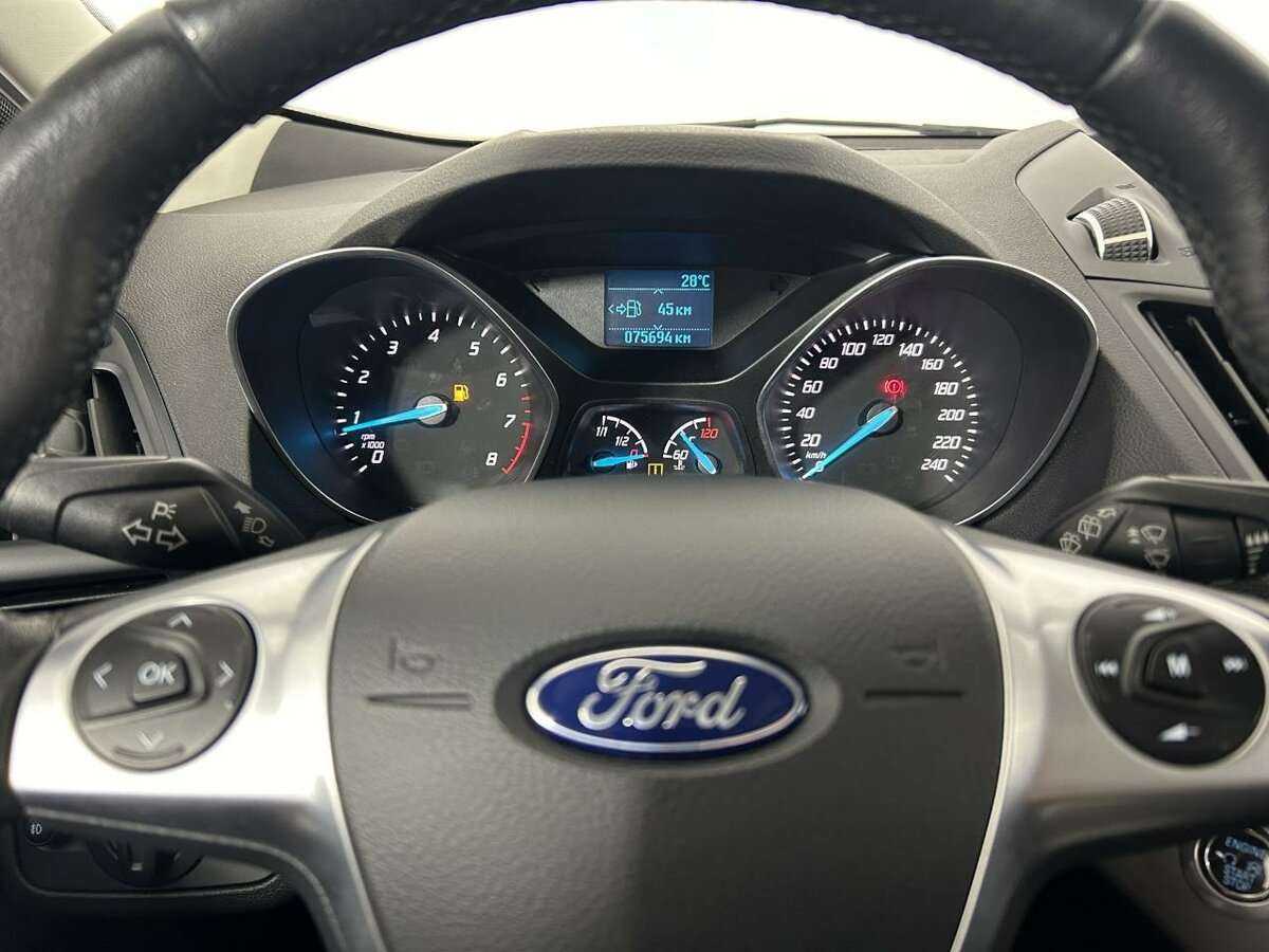 Ford Kuga, 2015 Фото №11
