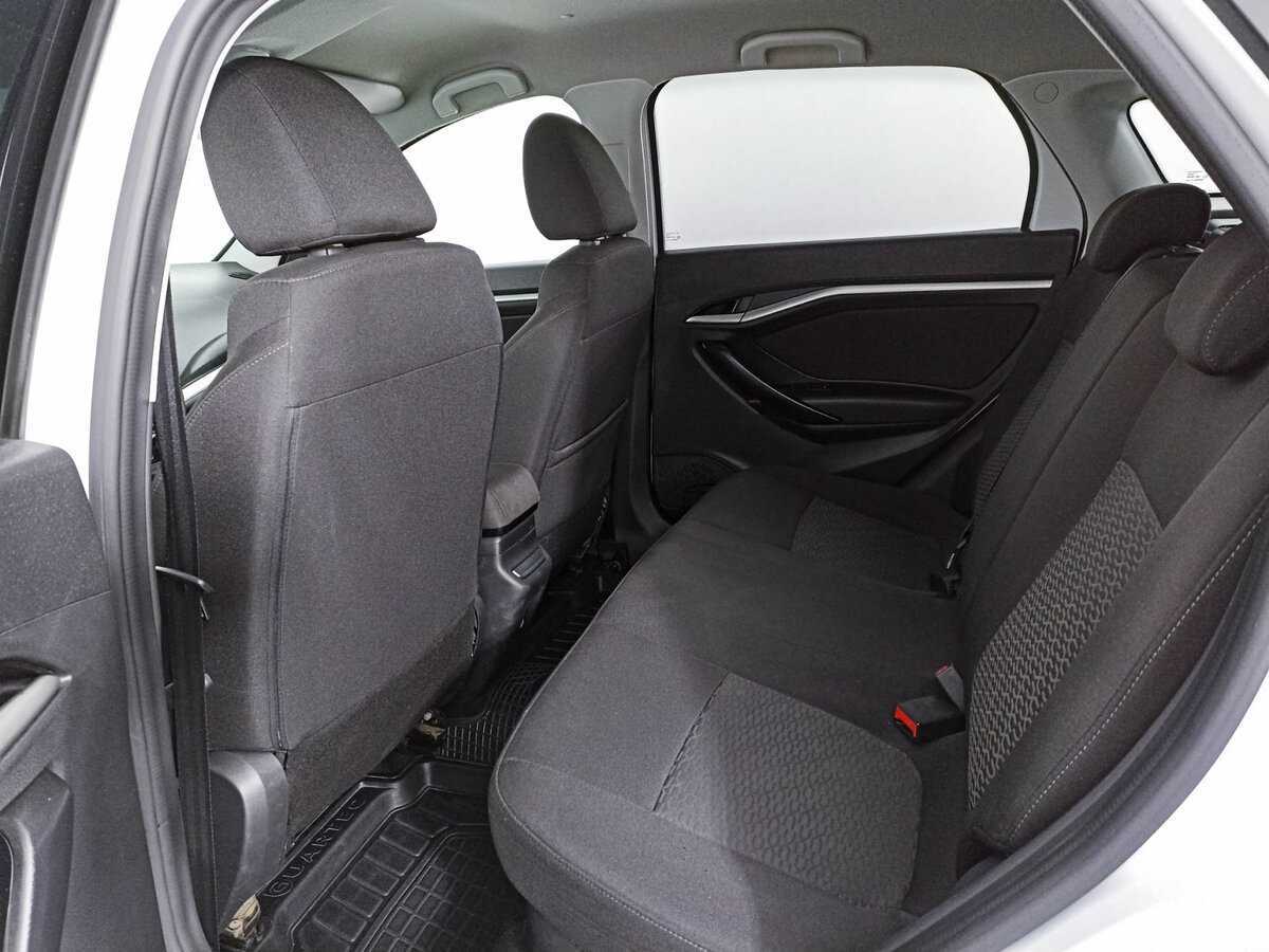 Lada (ВАЗ) Vesta SW, 2021 Фото №10