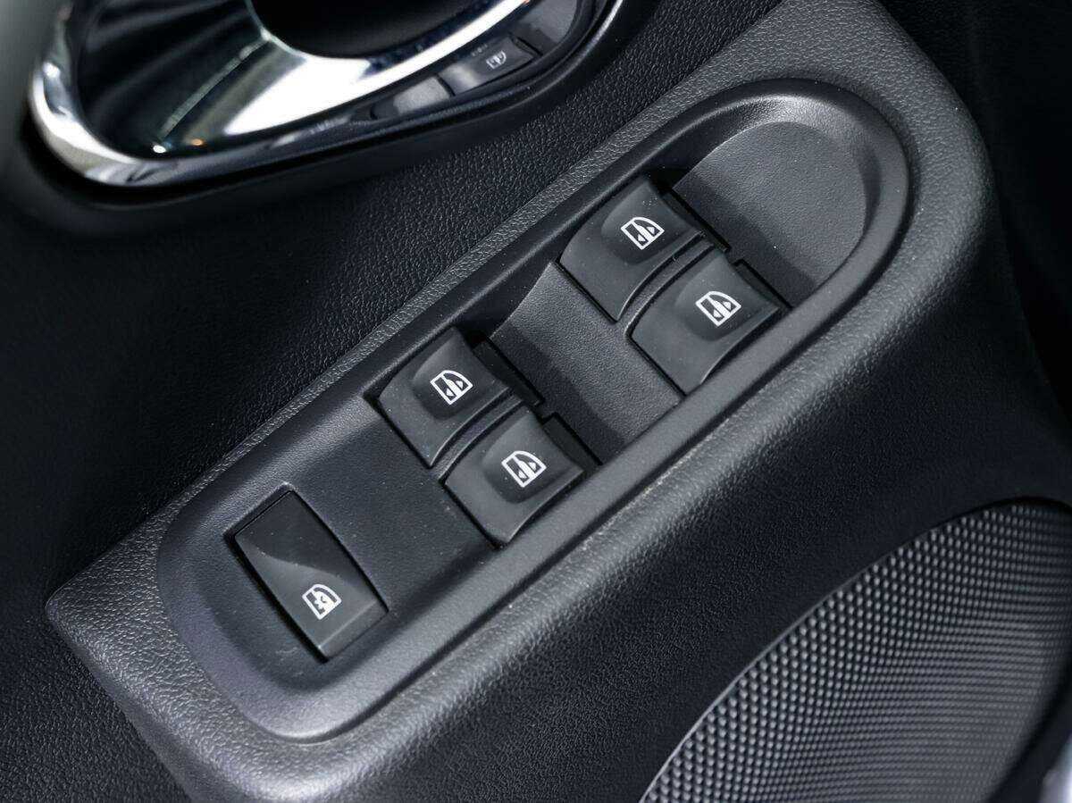 Nissan Terrano, 2017 Фото №14