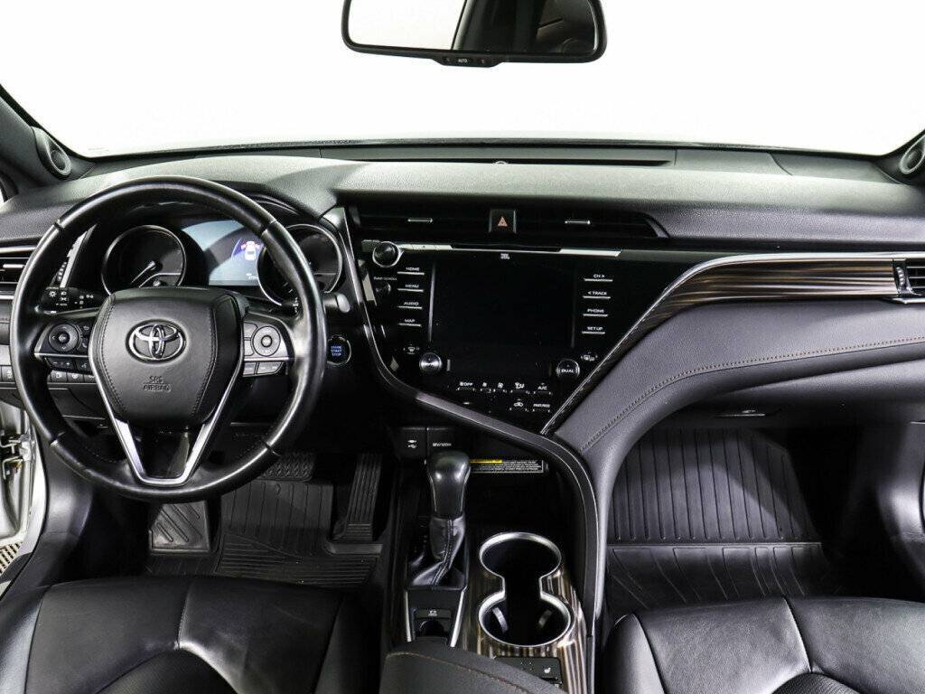 Toyota Camry, 2018 Фото №13