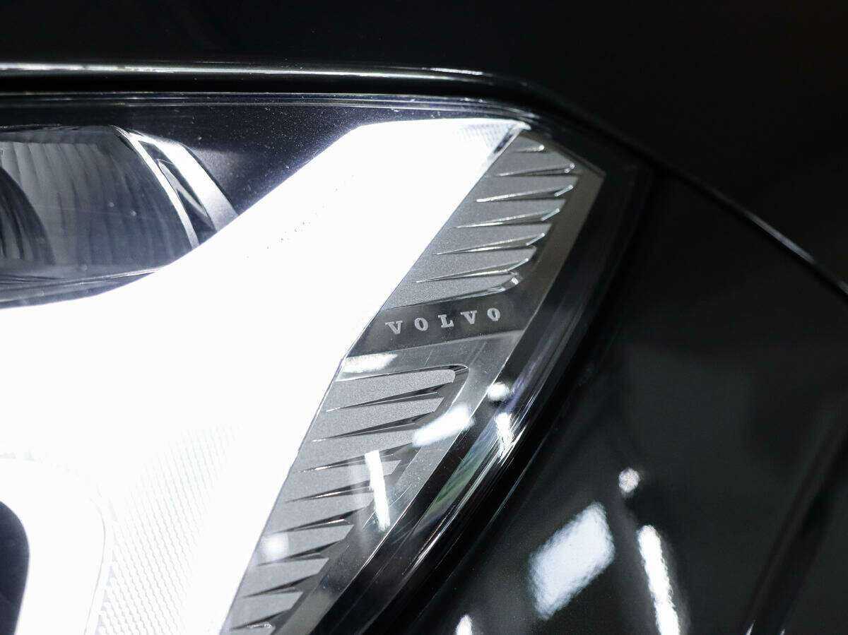 Volvo XC60, 2018 Фото №20