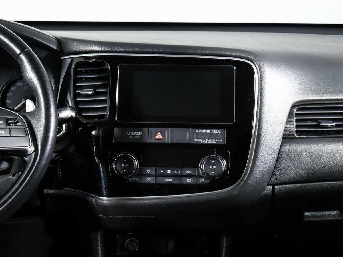 Mitsubishi Outlander, 2018 Фото №10