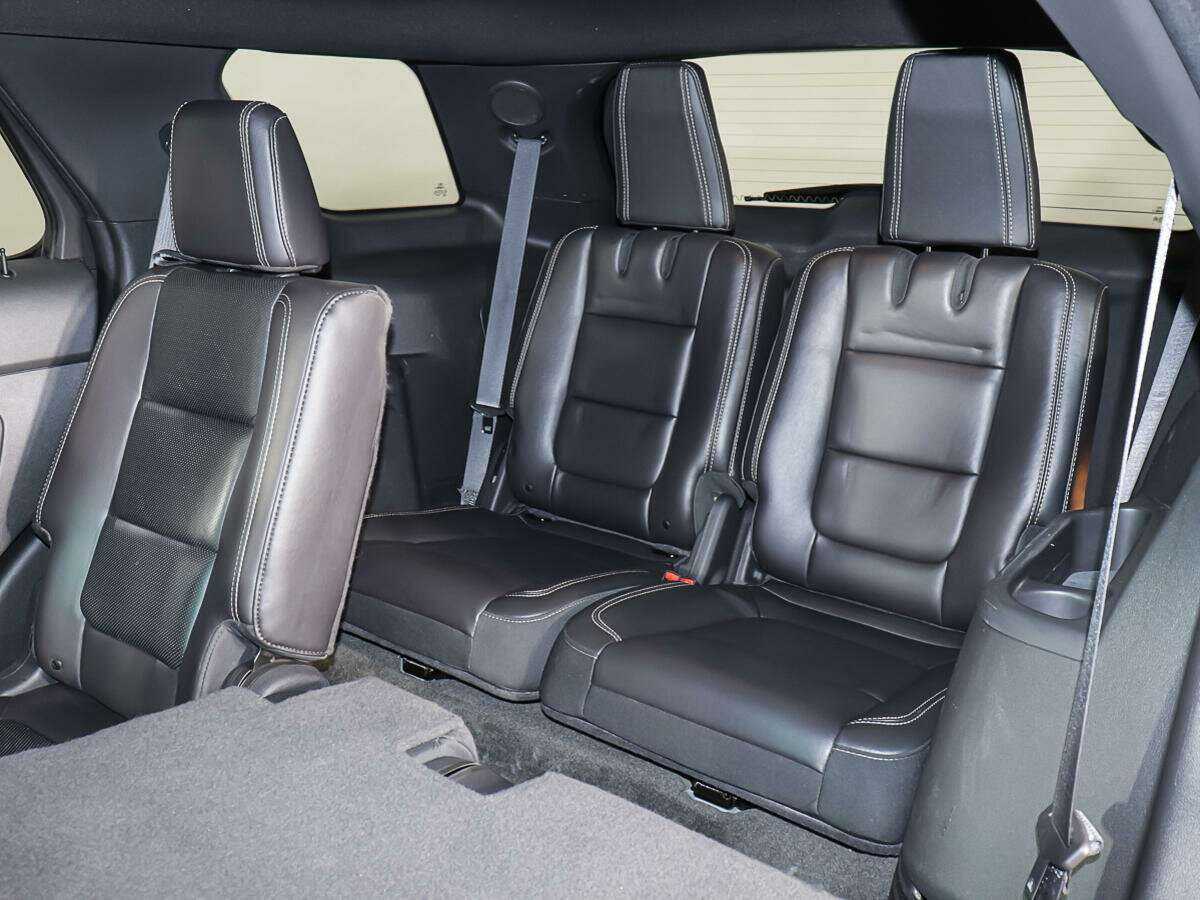 Ford Explorer Sport, 2013 Фото №11