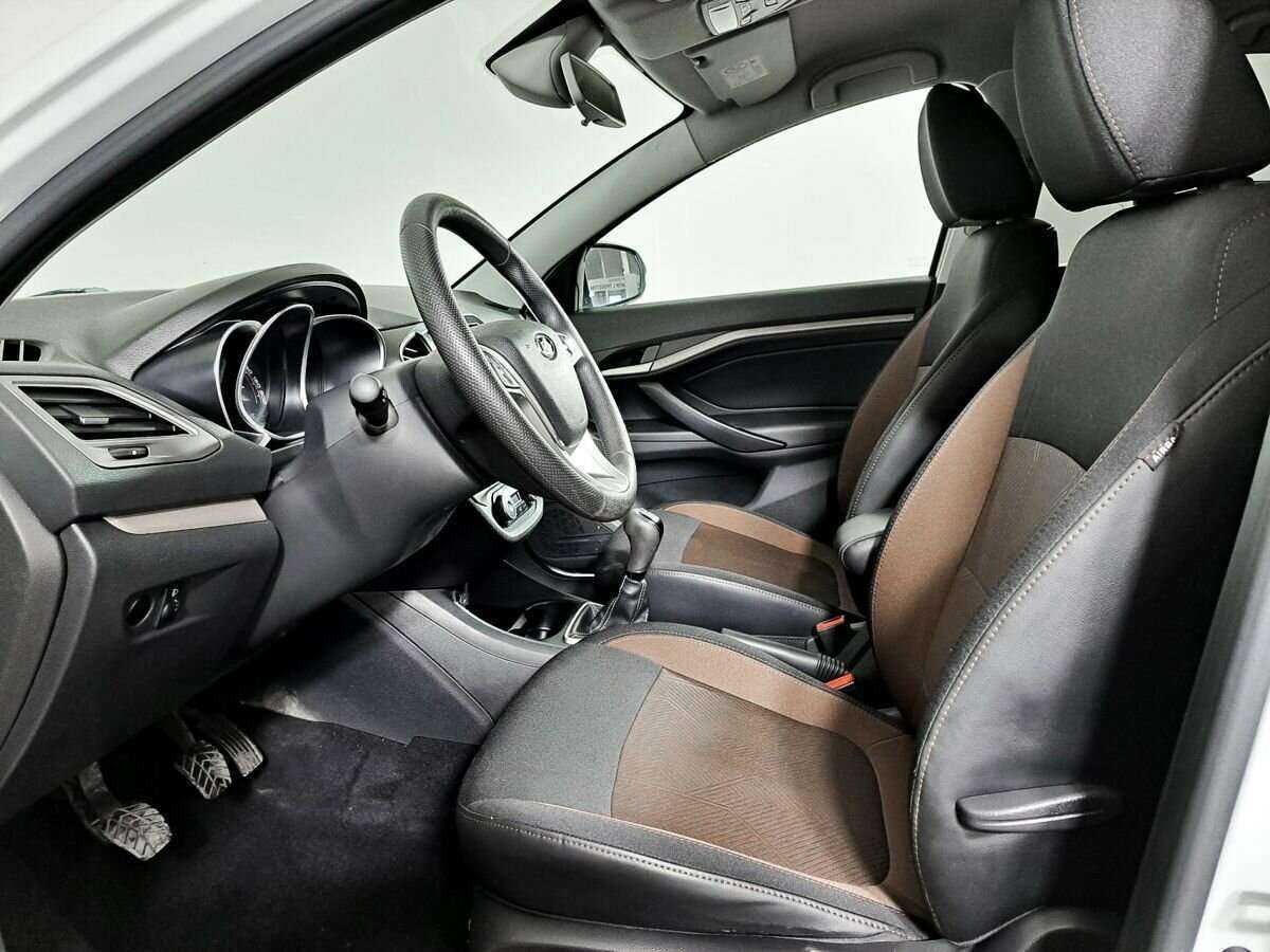 Lada (ВАЗ) Vesta SW, 2018 Фото №14