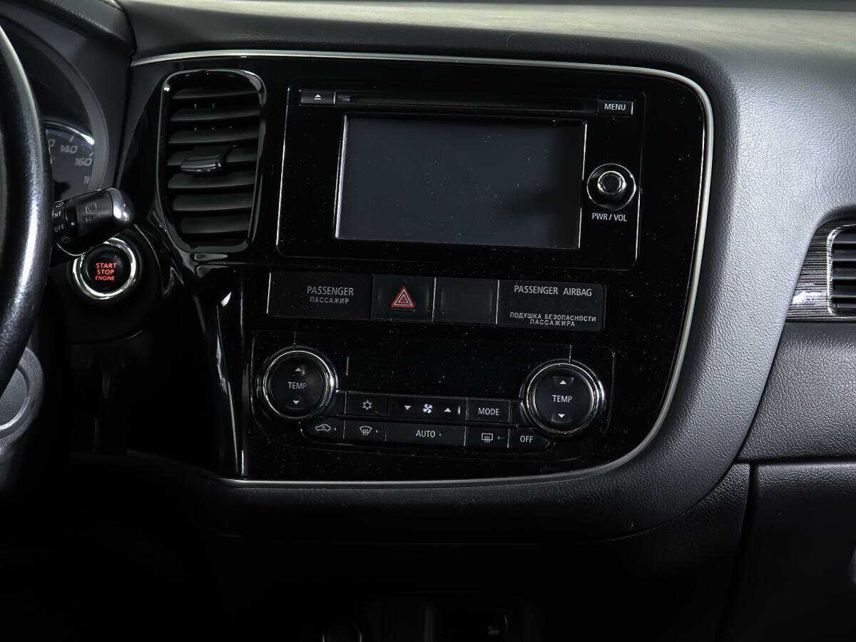 Mitsubishi Outlander, 2015 Фото №12