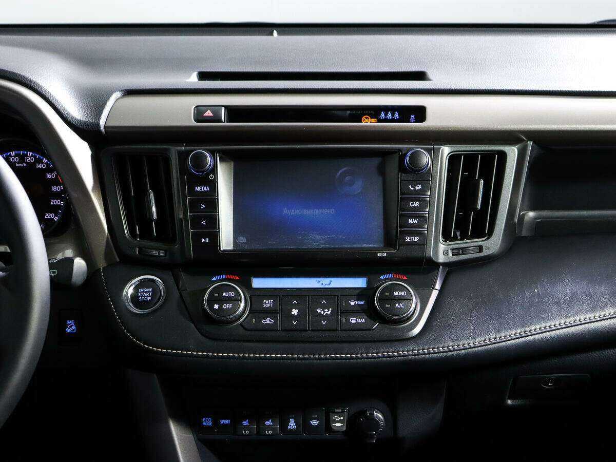 Toyota RAV4, 2017 Фото №11