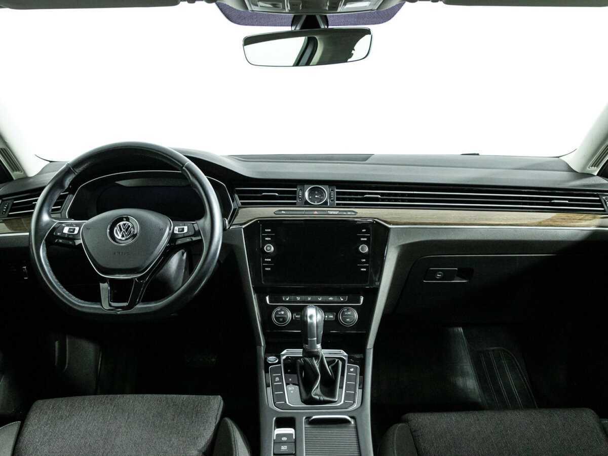 Volkswagen Passat, 2017 Фото №13