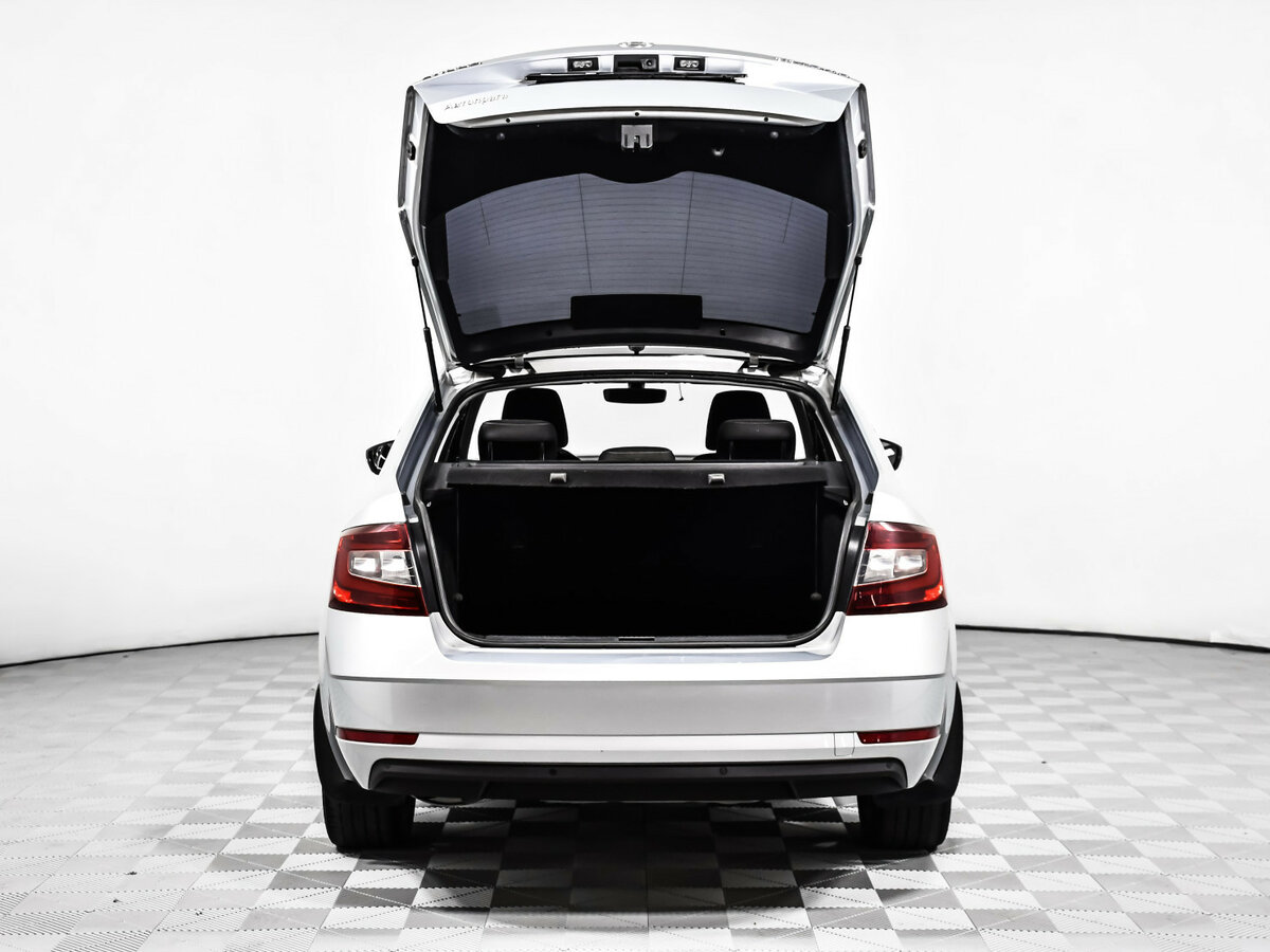 Skoda Octavia III (A7) Рестайлинг, 2020 Фото №15
