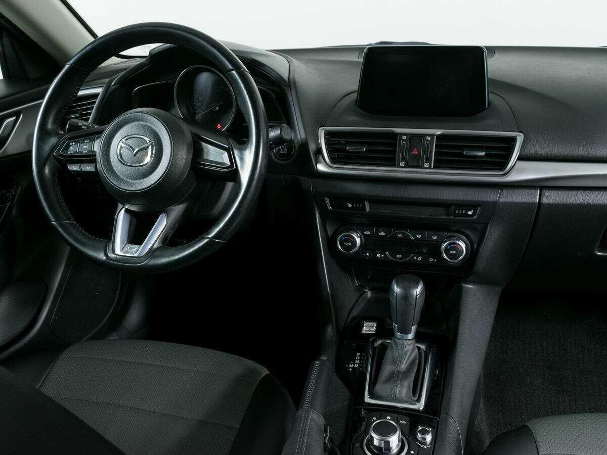 Mazda 3, 2018 Фото №8