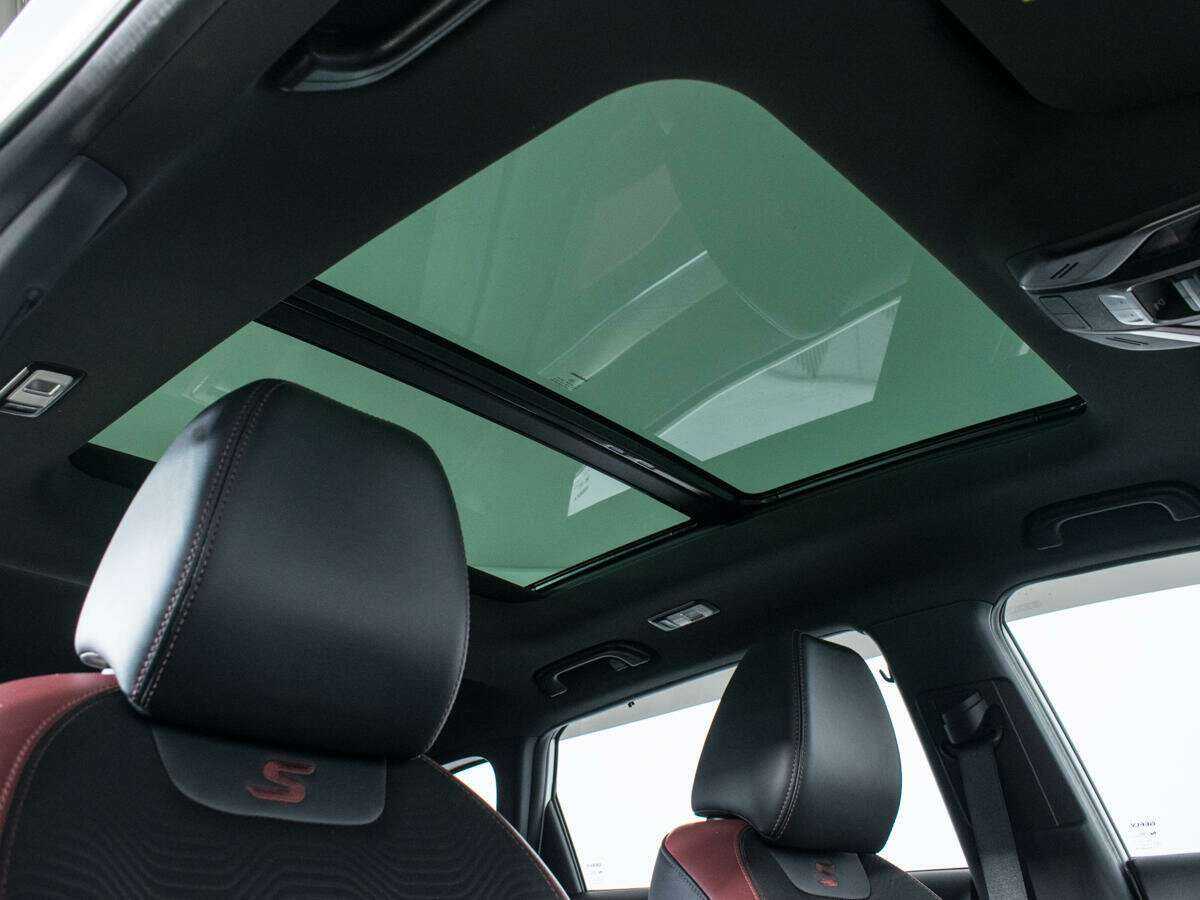 Geely Coolray, 2021 Фото №14