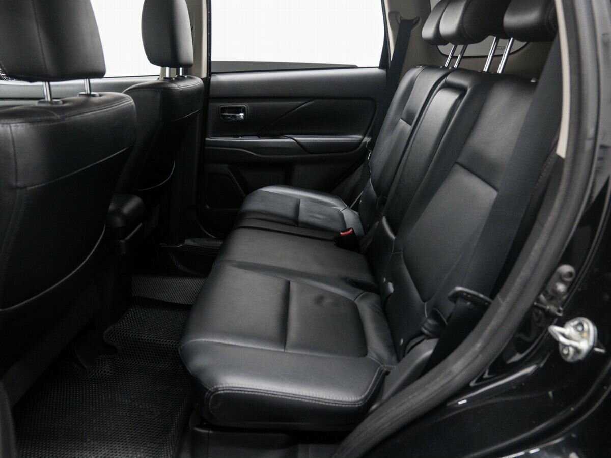 Mitsubishi Outlander, 2017 Фото №12