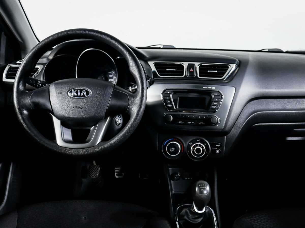 Kia Rio 5-speed III, 2013 Фото №10